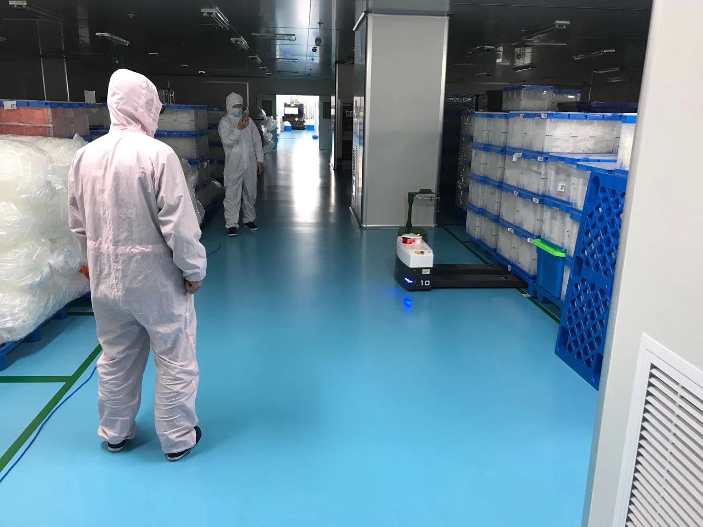 jiuyou九游AGV机器人义不容辞